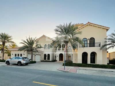 6 Bedroom Villa for Rent in Palm Jumeirah, Dubai - VIP Frond | 6 Bedrooms | Gallery Views | Vacant