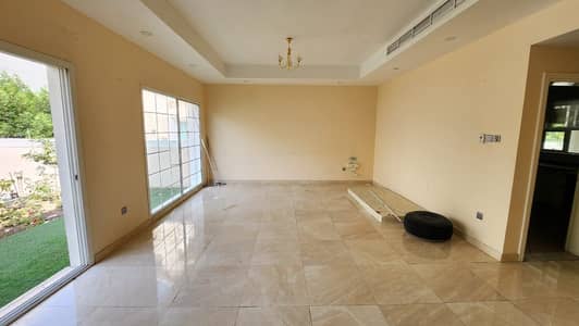 3 Bedroom Villa for Rent in Mirdif, Dubai - Spacious 3bhk G+1 with maid room and garden