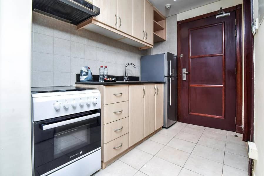 4 Kitchen