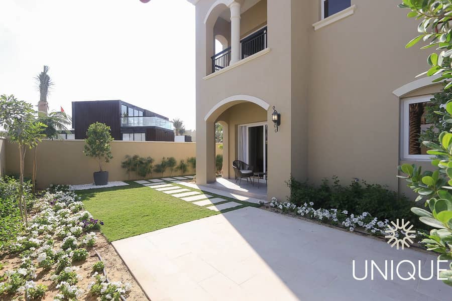 Middle Unit | Unfurnished | Private Garden
