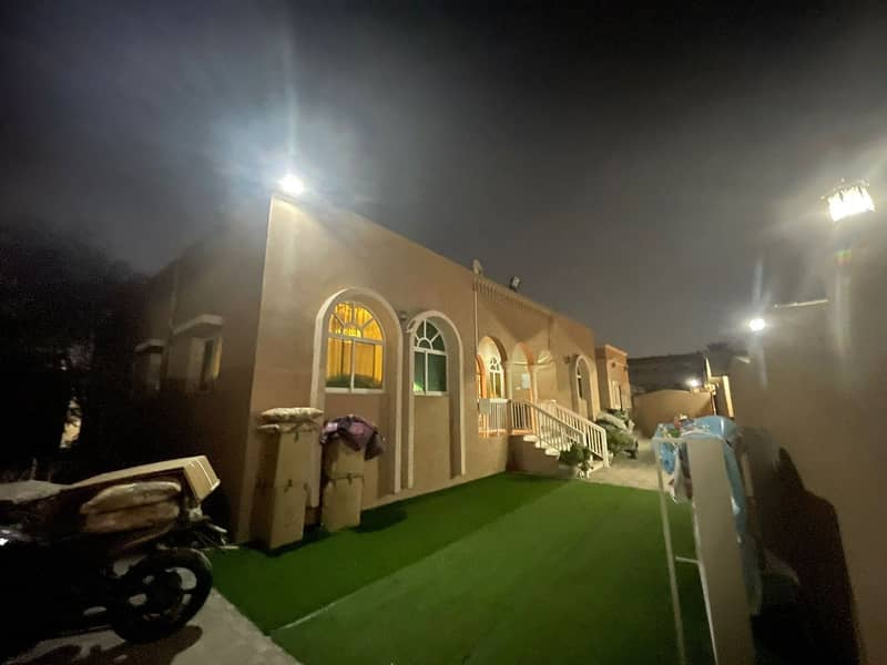 LOOKING FOR DEAL ! HOUSE FOR SALE FREE HOLD PROPERTY  5 BEDROOM , 6125 SQ FT IN AL MOWAIHAIT 2 , AJMAN