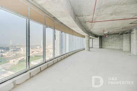 Office for Rent in Barsha Heights (Tecom), Dubai - Shell and Core | High Floors | Free Grace Period