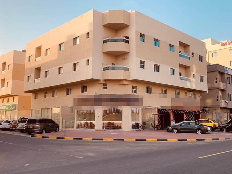 Building for sale in Ajman, Al Jurf area Freehold for all nationalities An area of ​​6700 feet