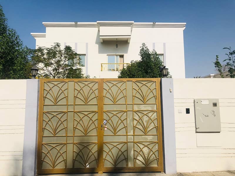 4  bedroom villa for rent in Al gharayen sharjah