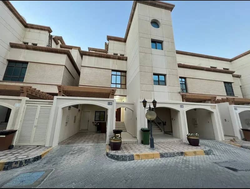 NO COMMISSION!! 3 Bed Villa Plus Shared Facilities in Maqta.