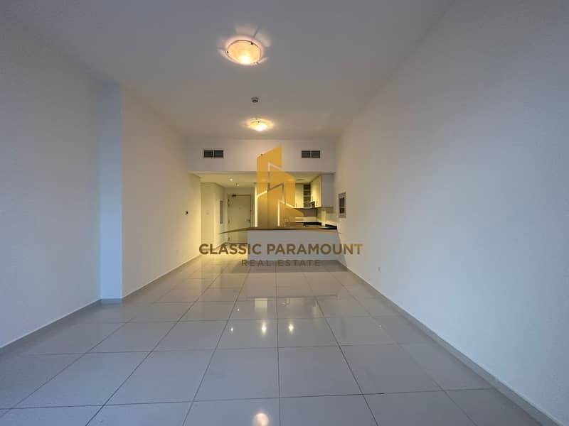 Pool & Golf View | Vacant | Spacious | Bright | Ready Pool & Golf View | Vacant | Spacious | Bright | Ready