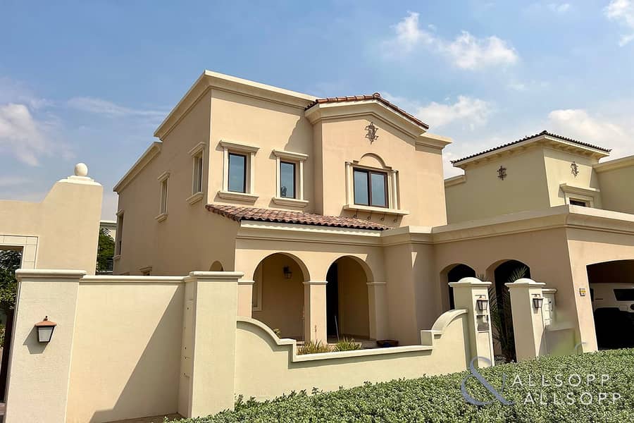 Near Pool & Park | Vacant October | 3 Bed Near Pool & Park | Vacant October | 3 Bed