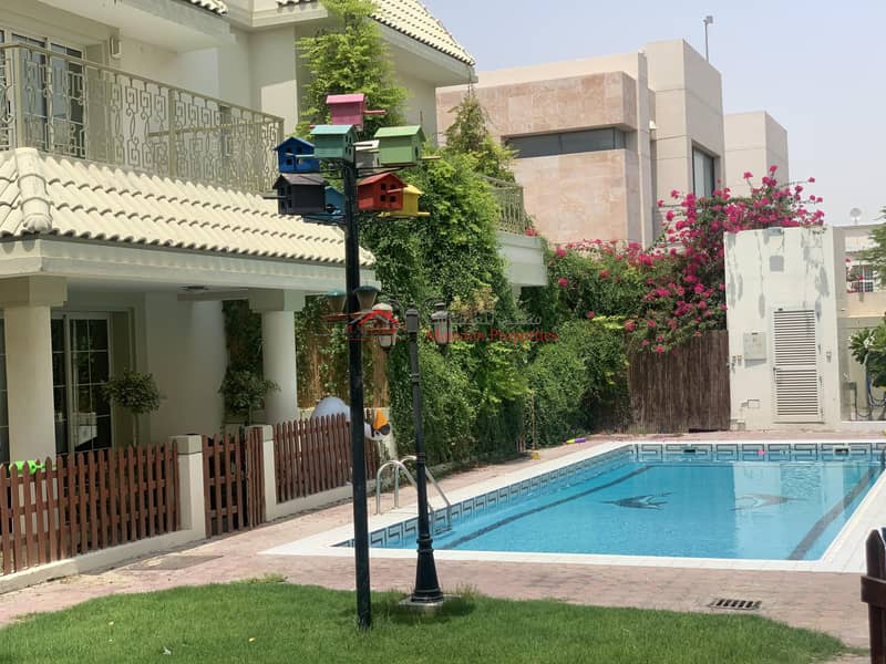 Quality Private Entrance 3 Bedroom  All master with shared pool