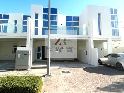 4 Bedroom Villa for Rent in DAMAC Hills 2 (Akoya by DAMAC), Dubai - Fully Furnished | 4 Bedroom + Maid Villa | Huge Layout