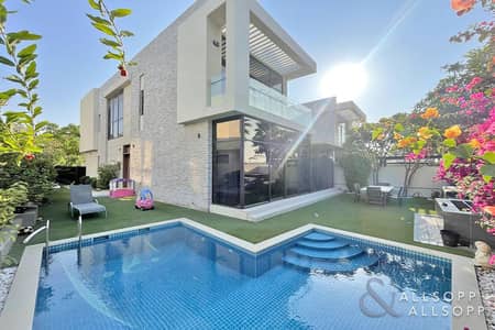 5 Bedroom Villa for Sale in DAMAC Hills, Dubai - Vacant On Transfer | Private Pool | 5 Bedroom