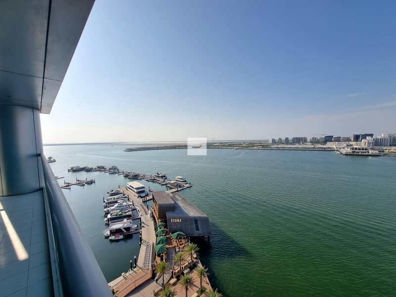 Luxurious Living / Panoramic Sea View / Maids / 4 Balconies
