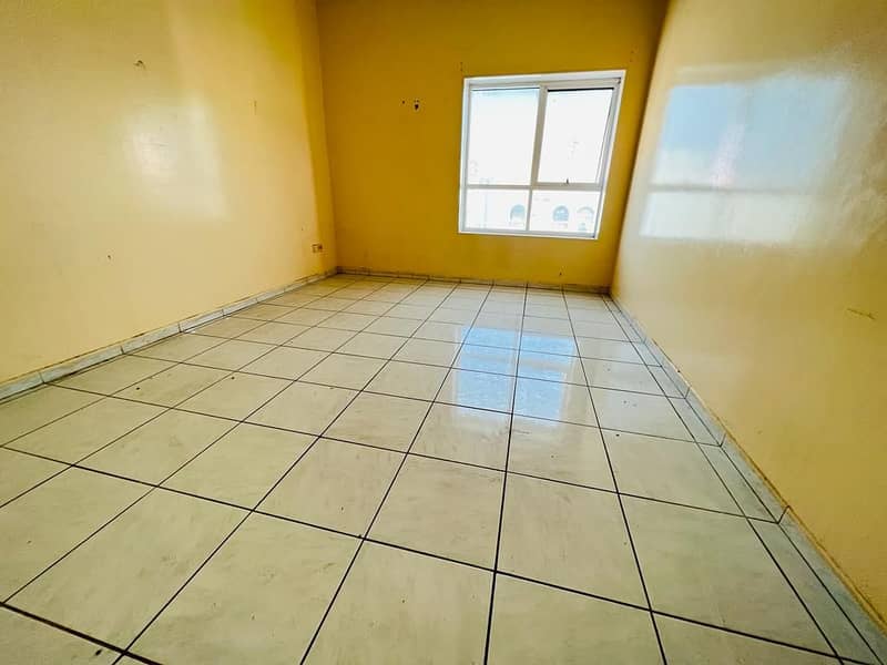 CLOSE TO KING FAISAL//1MONTH FREE// CENTRAL AC//HUGE 2BHK IN ONLY 24999 NEAT AND CLEAN BUILDING