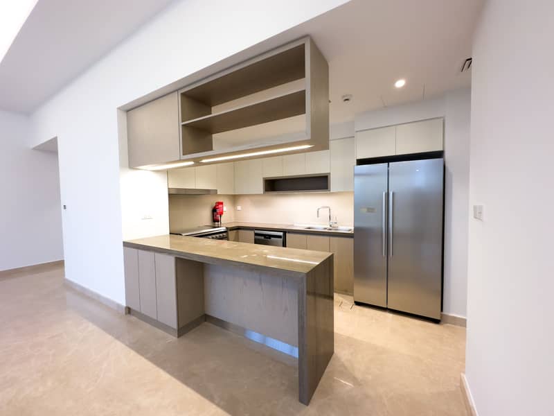 6 Spacious 3BR for Rent | Stunning View | High Floor