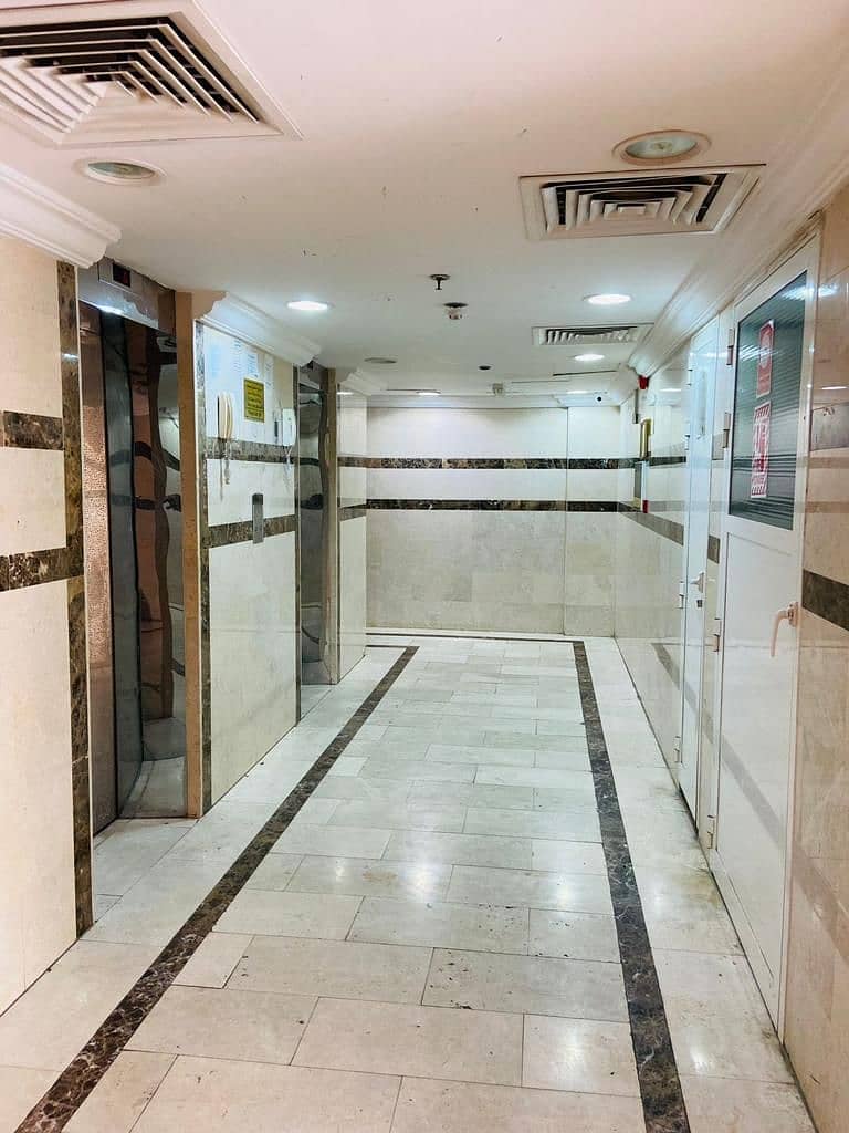 Building for sale in Ajman, Al Hamidiya area, on the main street Building for sale in Ajman, Al Hamidiya area, on the main street