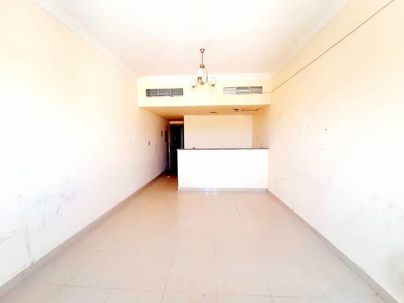Good size Studio Apartment just 16k prime location in Muwaileh Good size Studio Apartment just 16k prime location in Muwaileh