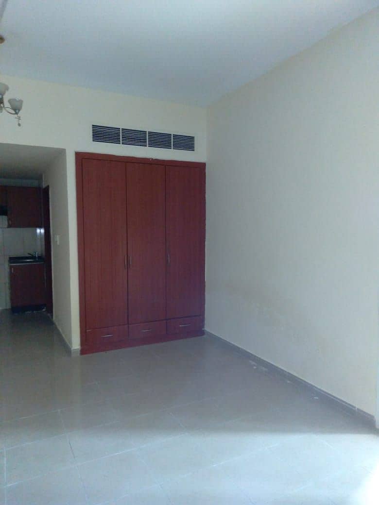 STUDIO FOR RENT IN HORIZON TOWER WITH BALCONY