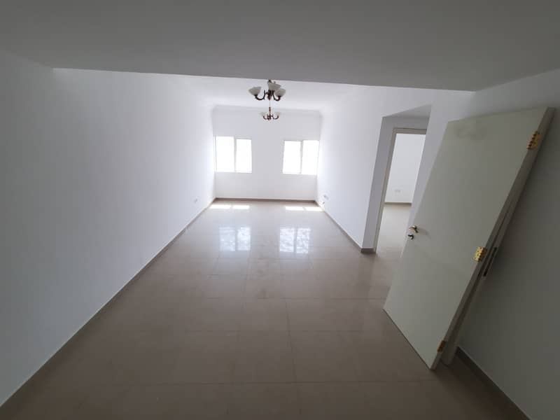 Hot offer Specious 2BHK hall with parking free gym free open view master bedroom available just in 32k