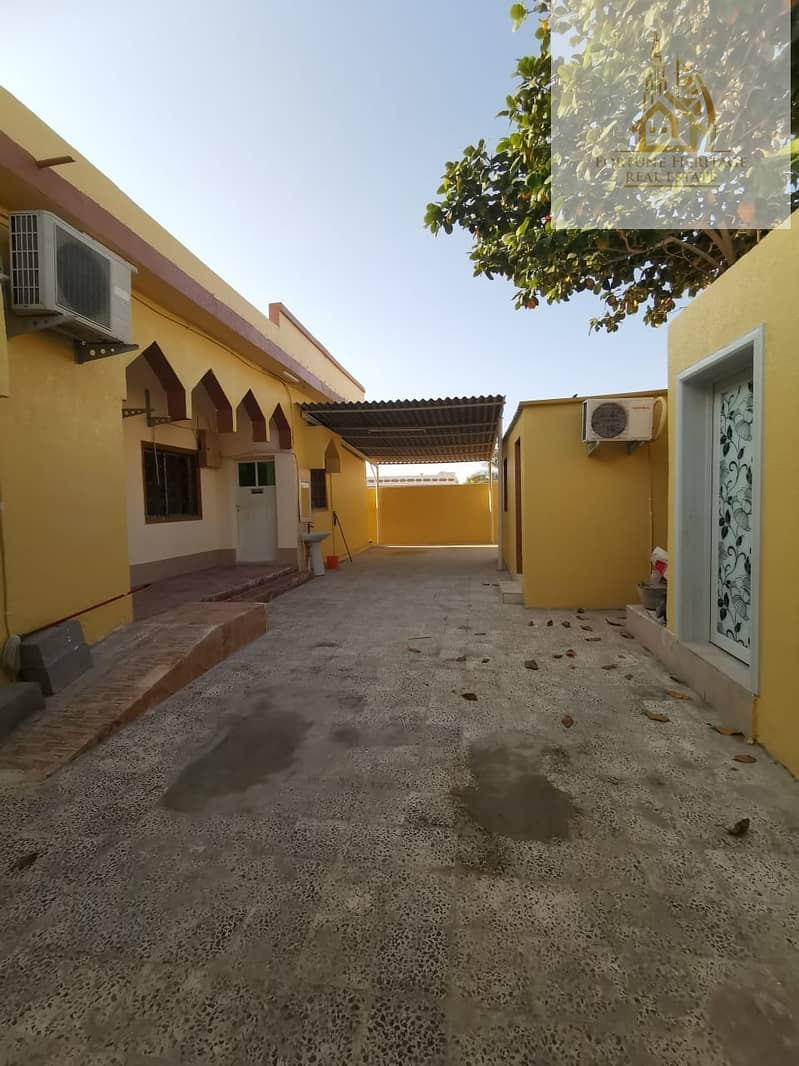 Al Ghafia 3bedroom villa for rent only 55k sharjah