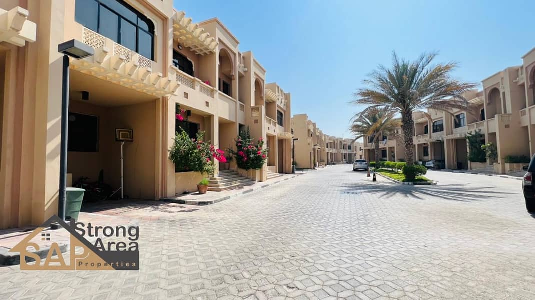 Spacious I Luxurious 4MR Villa in Prime Location Spacious I Luxurious 4MR Villa in Prime Location