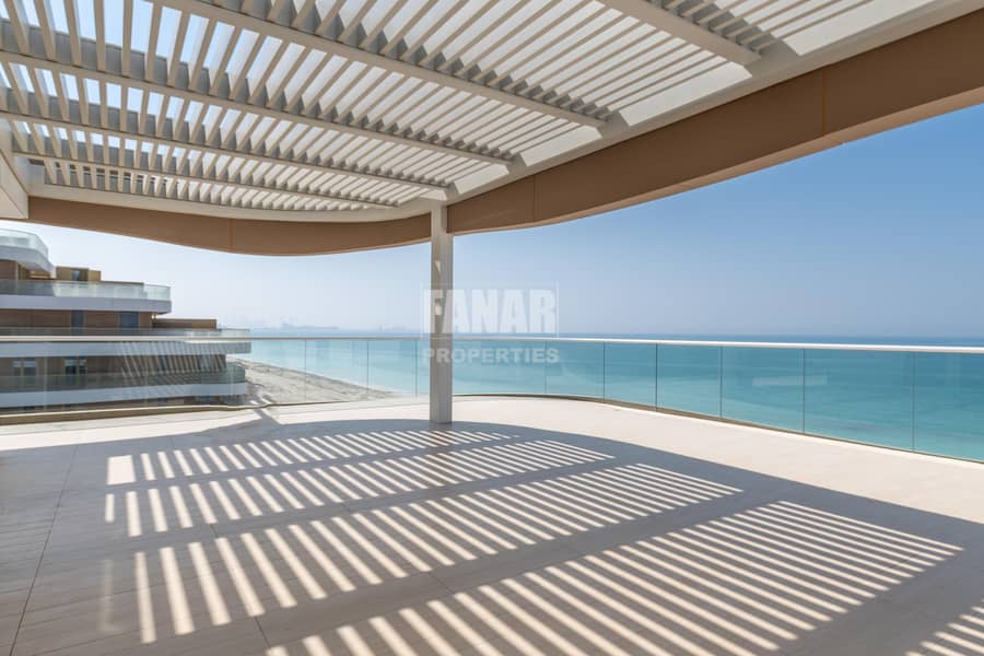 Stunning Sea View| Big Terrace | Lavish Beachfront Living