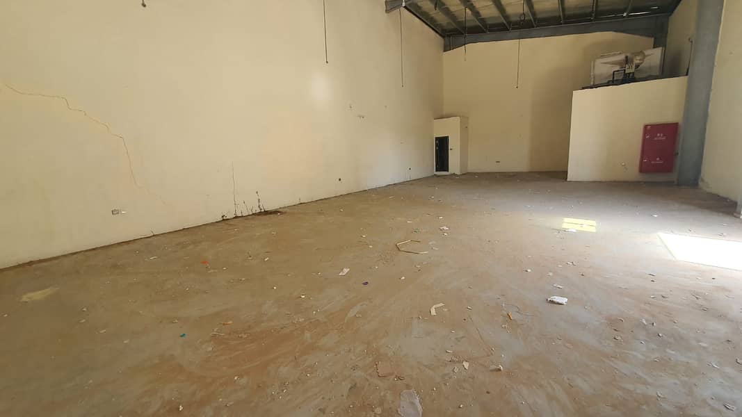 AMAZING OFFER 2500 SQFT WAREHOUSE FOR RENT WITHOUT ELECRICITY AND WATER IN AL SAJAA AREA