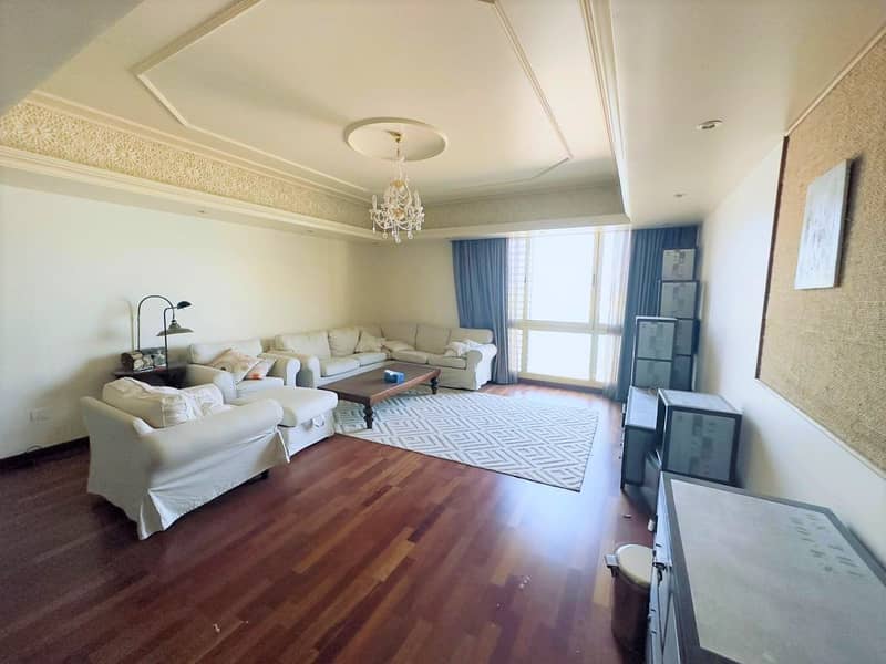 Fully furnished - 2 Bed Sea View - Upgraded
