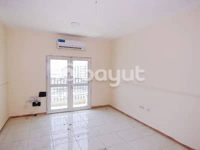 《 No Deposit 1 Month Free 》 1 B/R Hall Balcony Central Ac Central Gas Maintenance Free