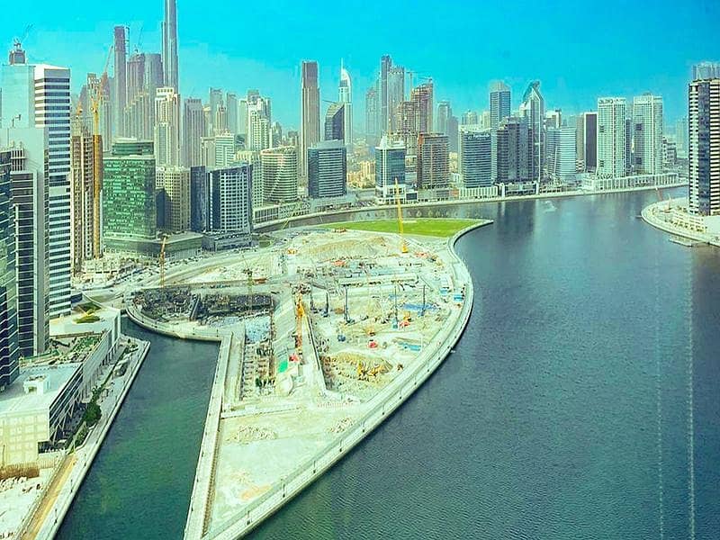 Canal and Burj Khalifa View | Corner Unit | Vacant