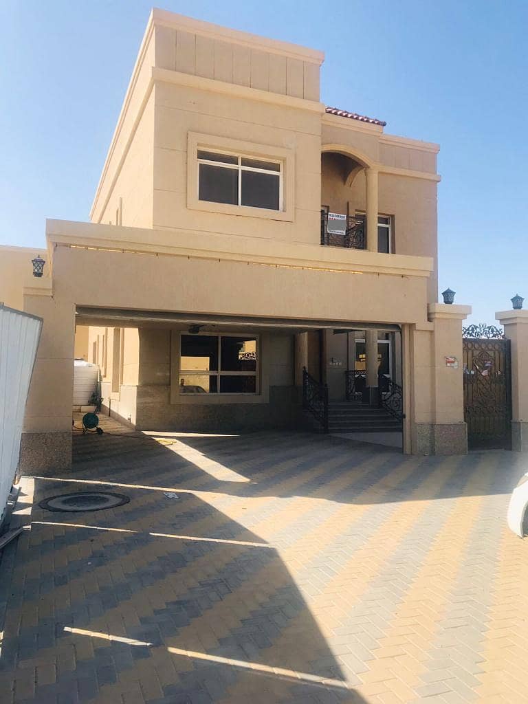 Вилла в Аль Мовайхат, 5 спален, 110000 AED - 7297343