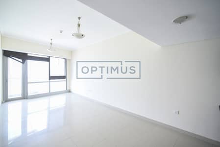 1 Bedroom Apartment for Rent in Business Bay, Dubai - Well Maintained One Bedroom With Balcony .