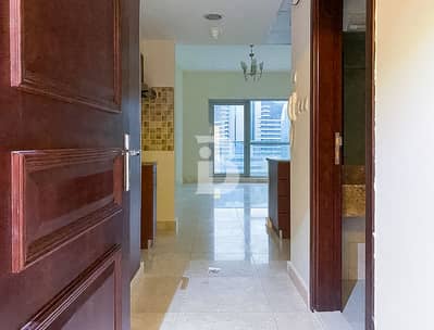 Studio for Rent in Business Bay, Dubai - Vacant  | Good Size | Mid Floor | Studio