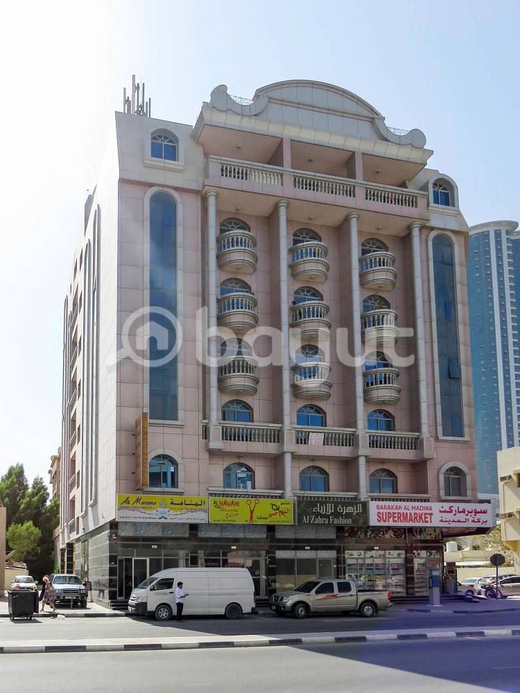 Two bed room And Hall for Rent In Al rumaila - Ajman - Local Building