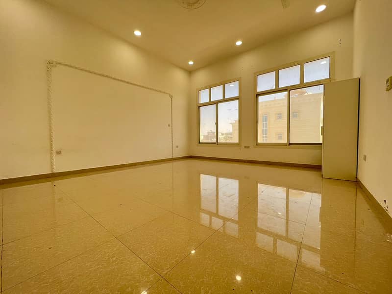 Luxury One Bedroom Hall Separate Kitchen Proper Washroom Near By Khalifa Market In Khalifa City A