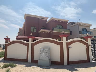 Villa for rent in Al Rawda 1, on the corner of two streets