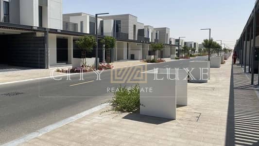 3 Bedroom Townhouse for Rent in Arabian Ranches 3, Dubai - Single Row | Close to Pool and Park | 3 BR + Maid