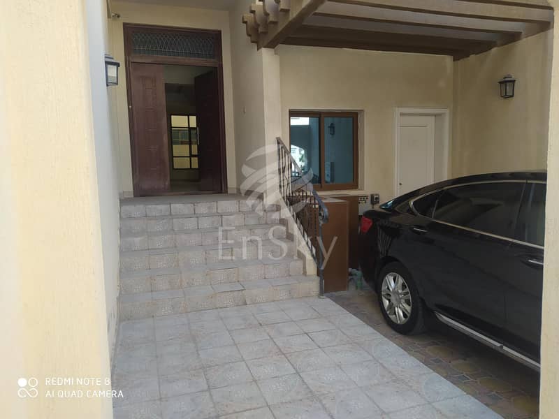 3 BED +MAID VILLA  IN A COMPOUND. WITH POOL & GYM!!