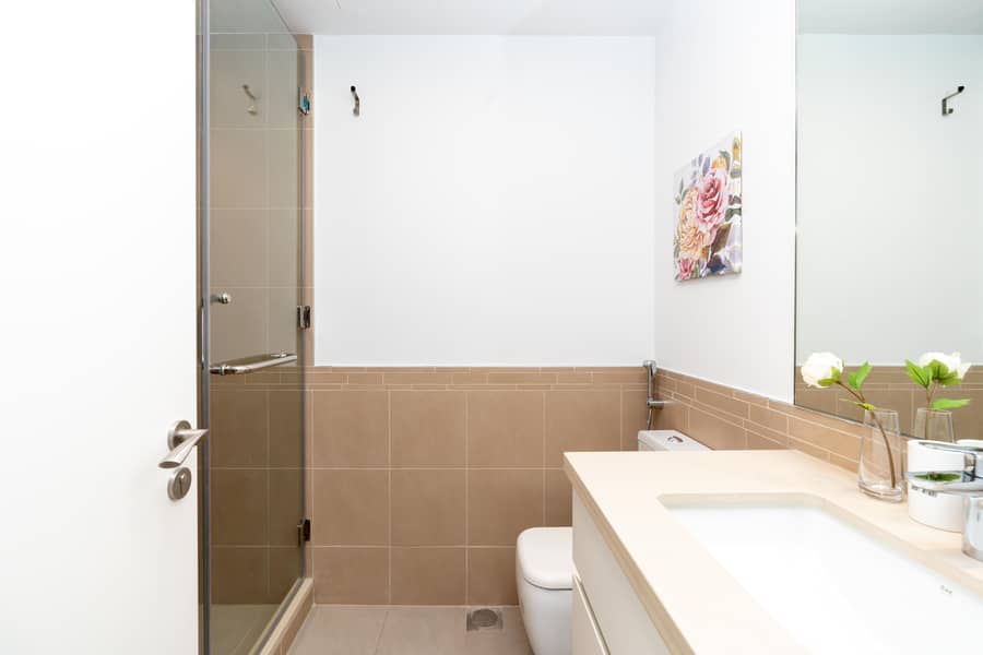 13 2nd washroom