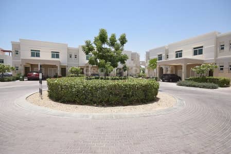 2 Bedroom Townhouse for Rent in Al Ghadeer, Abu Dhabi - Modernized | Great Family Home | Facilities