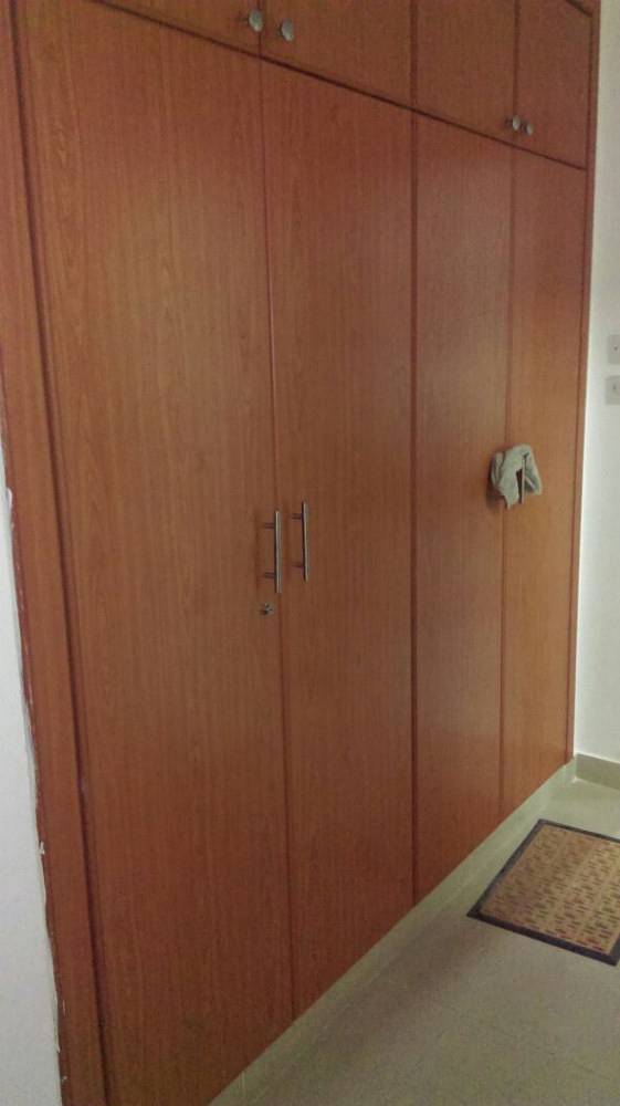 1 bedroom flat with privet entrance with permit mawqef no commission fee