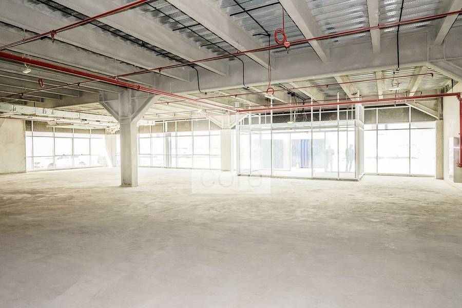 Massive retail space for rent in Rawabeh