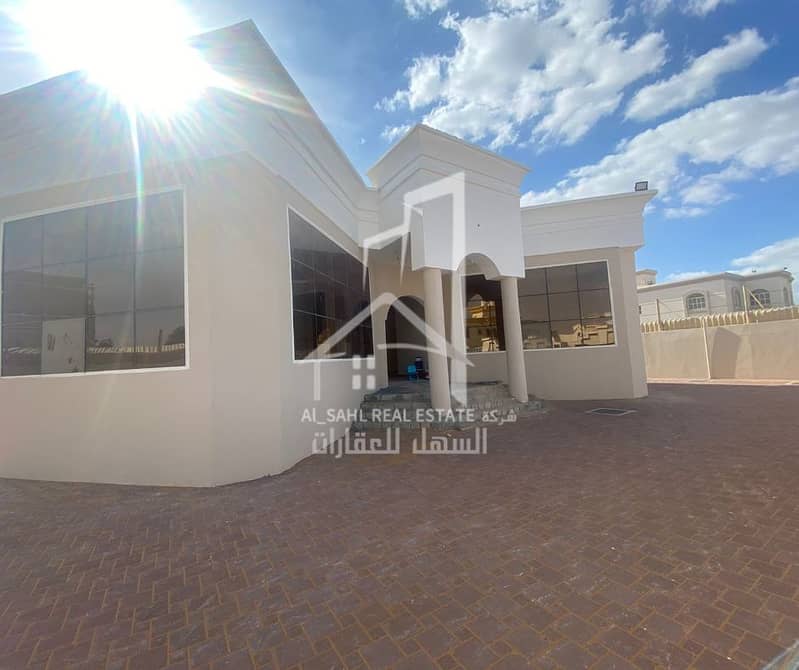 Villa in Al Qarayen 2, in an excellent location, close to the park