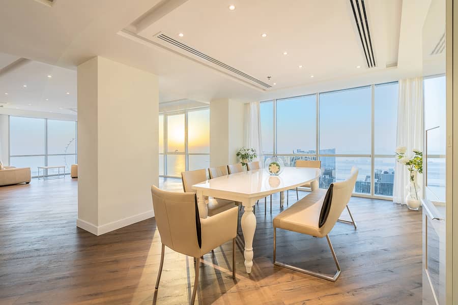 Spectacular Views | Iconic Location | Large Layout Spectacular Views | Iconic Location | Large Layout
