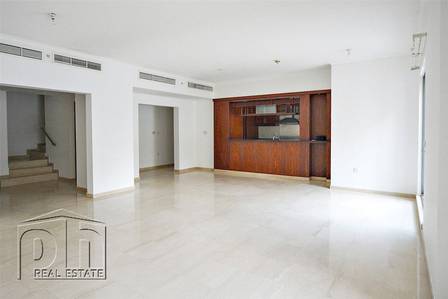 3 Bedroom Villa for Rent in Downtown Dubai, Dubai - Fantastic 3BR+Maid Villa | Boulevard View 3 Bedroom Villa for Rent in Downtown Dubai, Dubai - Fantastic 3BR+Maid Villa | Boulevard View