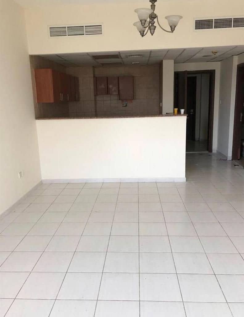 VERY NICE 1 BR. APARTMENT WITH BALCONY | FAMILY AREA