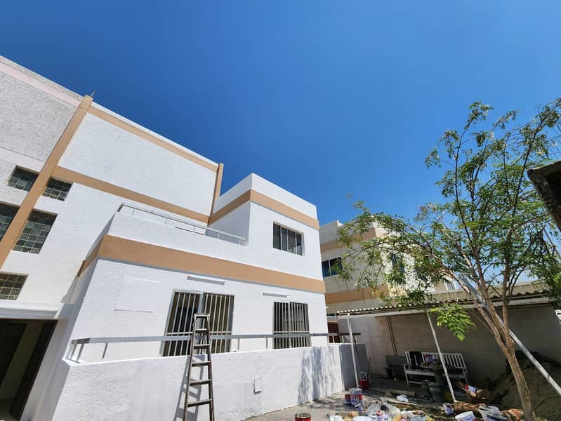 *** HURRY GREAT DEAL -  Beautiful 5 Bhk Duplex Villa is Available in Al Jazzat Area ***