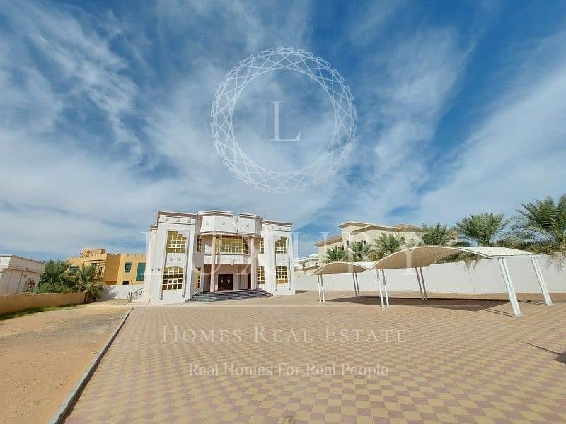 Ref 5448 Private with all Master bedrooms Huge yard Ref 5448 Private with all Master bedrooms Huge yard