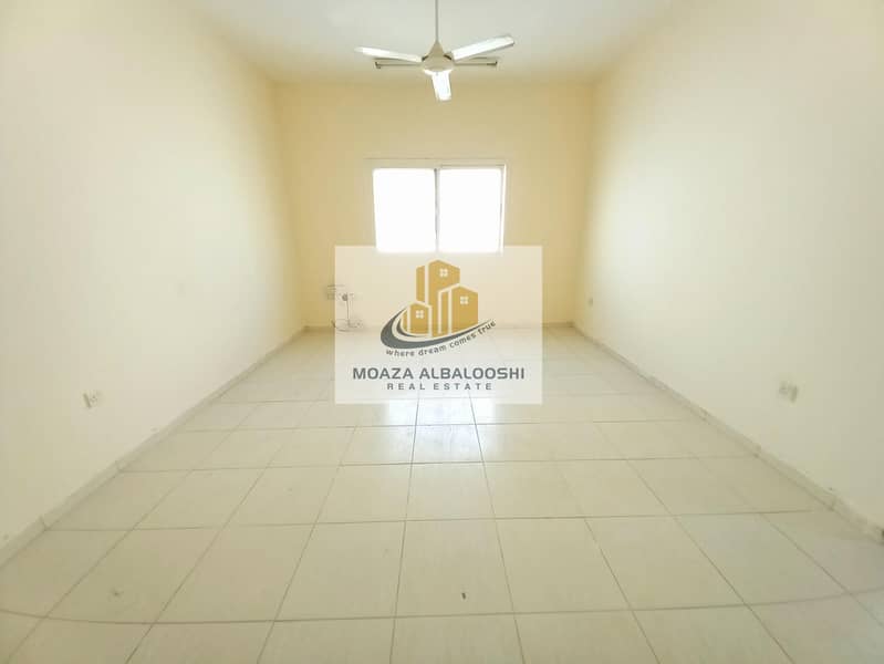 Amazing 1 bhk Apartment one manth free very Spacious 12 chak payment road said building in muwaileh sharjah