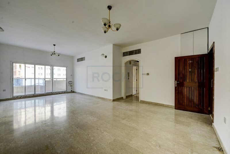 Look! Amazing 3 B/R with Balcony | Gym & Sauna | Bur Dubai