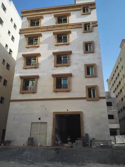 Building for Sale in Al Qulayaah, Sharjah - For sale a new building, the first inhabitant in al Qulaya area in Sharjah