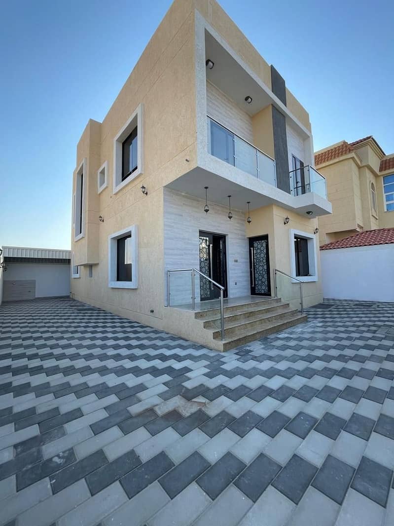 4 bedroom hall plus Majlis villa available for sale in helio 2
